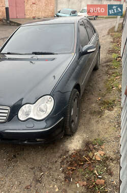 Седан Mercedes-Benz C-Class 2004 в Виннице