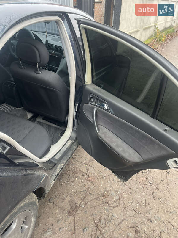 Седан Mercedes-Benz C-Class 2004 в Вінниці
