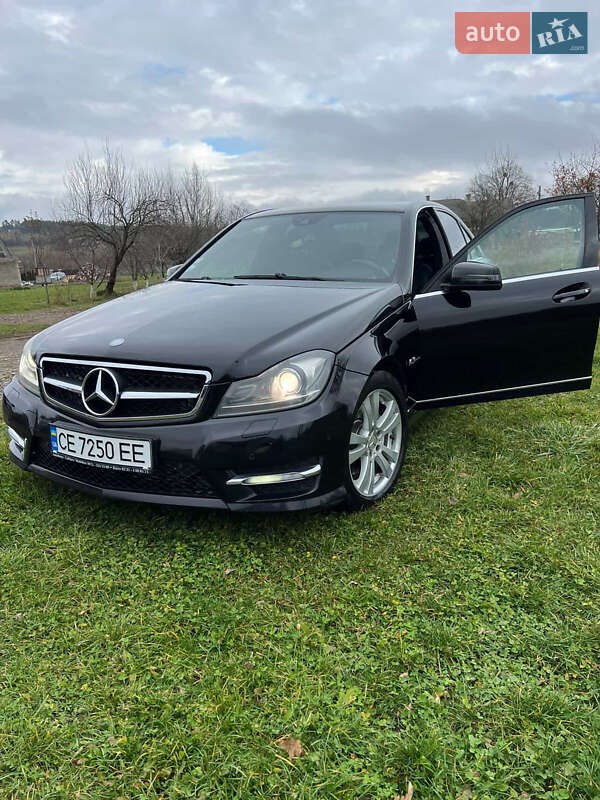 Mercedes-Benz C-Class 2011
