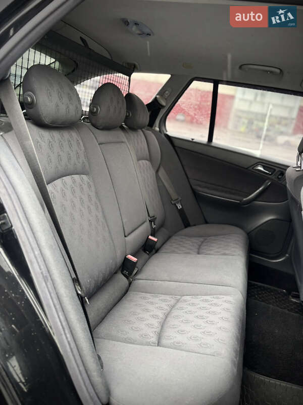 Универсал Mercedes-Benz C-Class 2003 в Киеве
