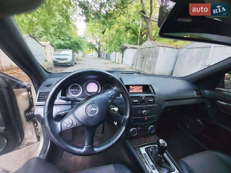 Седан Mercedes-Benz C-Class 2007 в Одесі