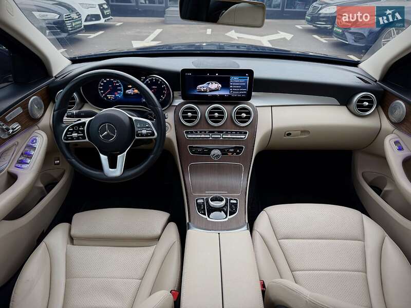 Седан Mercedes-Benz C-Class 2018 в Києві