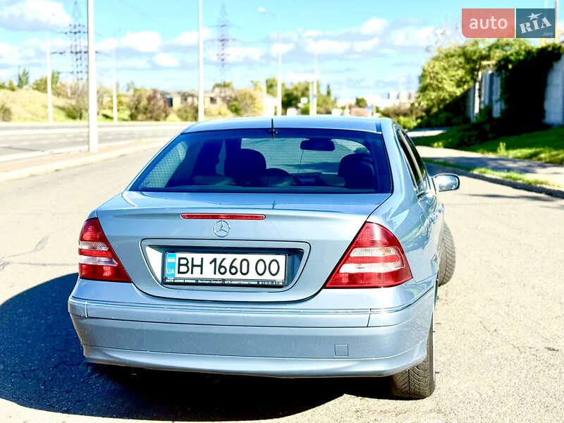 Седан Mercedes-Benz C-Class 2006 в Одессе