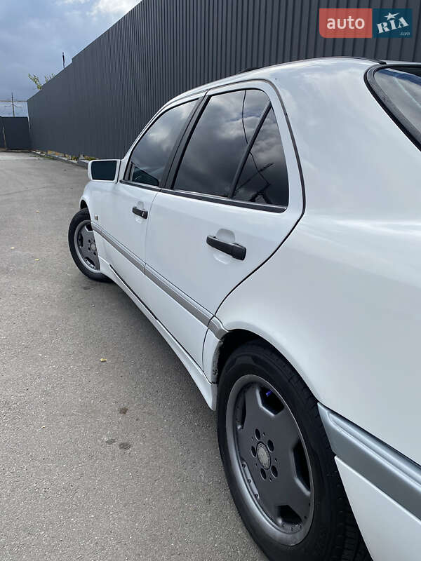Седан Mercedes-Benz C-Class 1993 в Полтаві