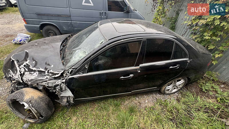 Седан Mercedes-Benz C-Class 2012 в Вінниці
