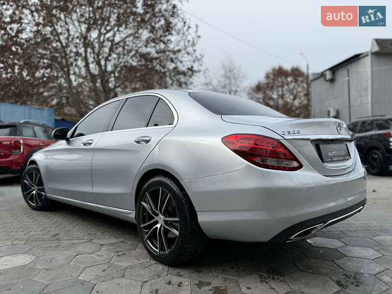 Седан Mercedes-Benz C-Class 2015 в Одесі фото 32 Седан Mercedes-Benz C-Class 2015 в Одесі