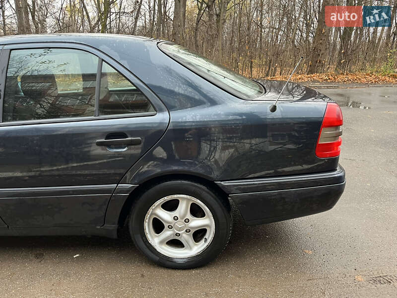 Седан Mercedes-Benz C-Class 1996 в Надворной фото 11 Седан Mercedes-Benz C-Class 1996 в Надворной