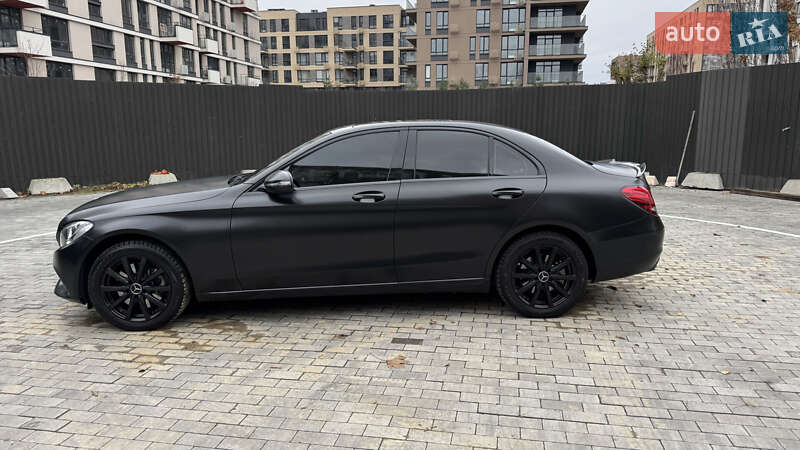 Седан Mercedes-Benz C-Class 2017 в Киеве