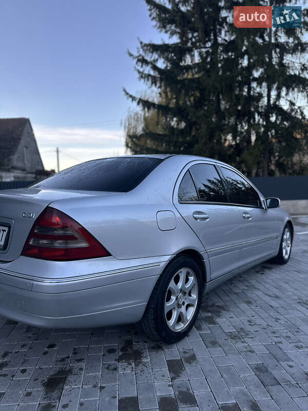 Седан Mercedes-Benz C-Class 2002 в Кременці