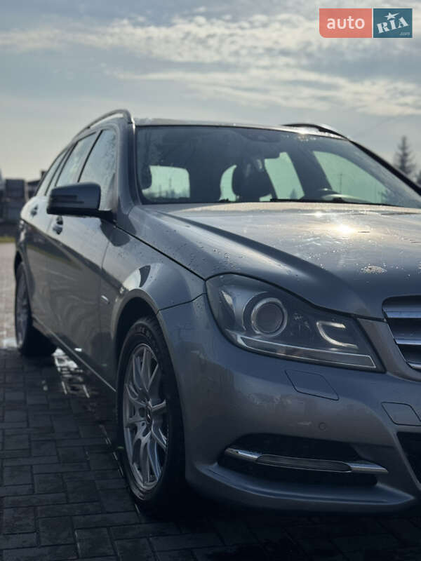 Універсал Mercedes-Benz C-Class 2011 в Тячеві фото 6 Універсал Mercedes-Benz C-Class 2011 в Тячеві