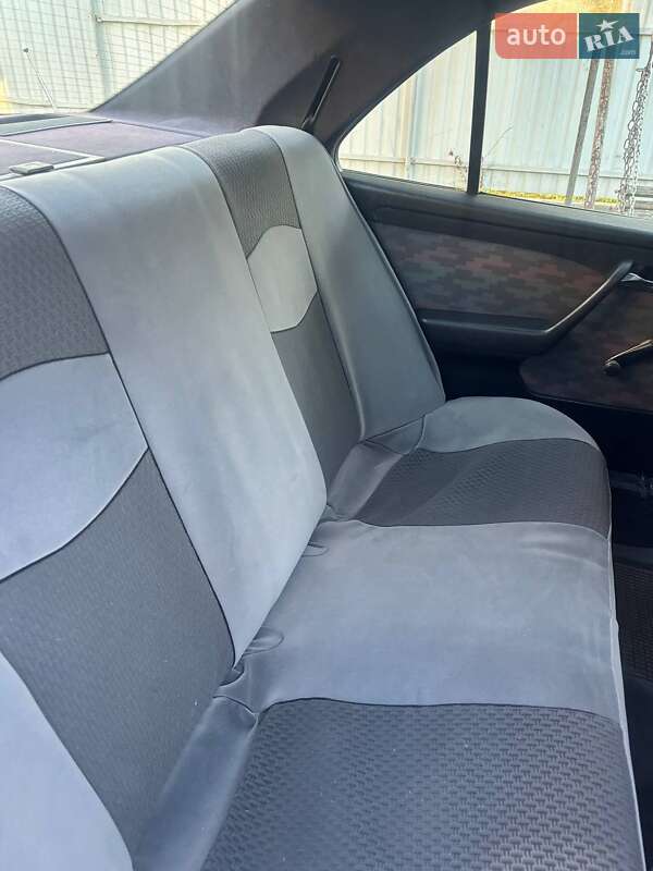 Седан Mercedes-Benz C-Class 1995 в Теребовле