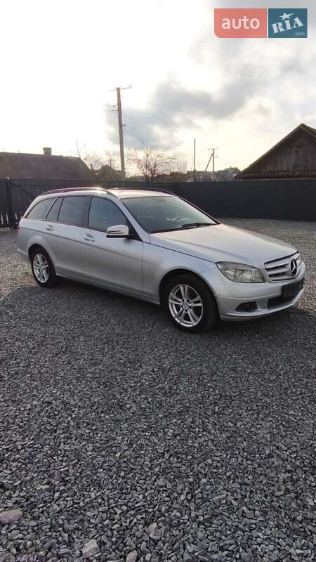 Универсал Mercedes-Benz C-Class 2010 в Рокитном фото 8 Универсал Mercedes-Benz C-Class 2010 в Рокитном
