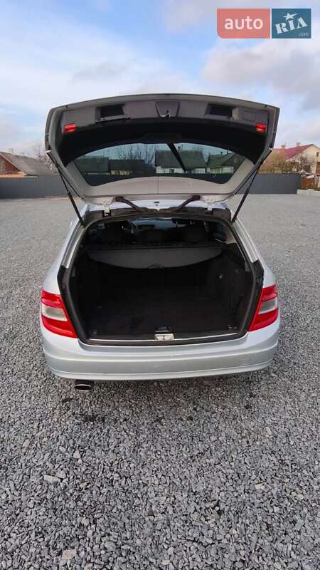 Универсал Mercedes-Benz C-Class 2010 в Рокитном фото 15 Универсал Mercedes-Benz C-Class 2010 в Рокитном