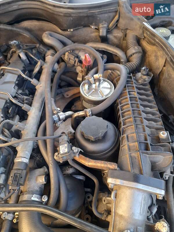 Седан Mercedes-Benz C-Class 2003 в Стрые фото 30 Седан Mercedes-Benz C-Class 2003 в Стрые