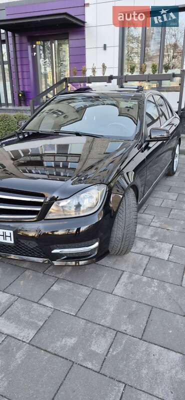 Седан Mercedes-Benz C-Class 2014 в Луцьку