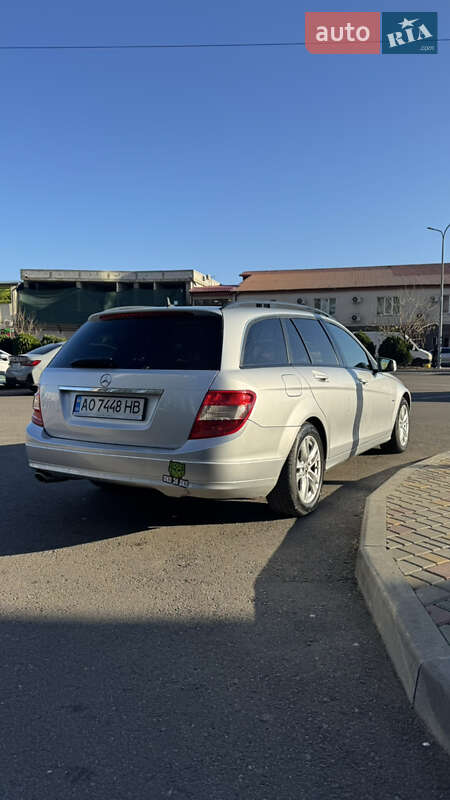 Універсал Mercedes-Benz C-Class 2011 в Одесі