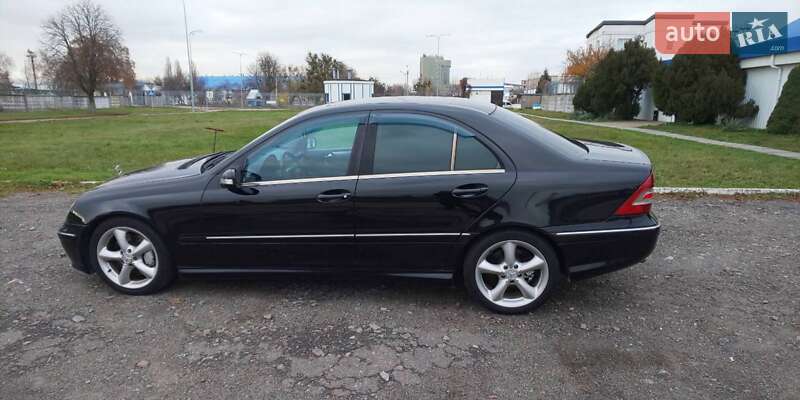 Седан Mercedes-Benz C-Class 2005 в Києві