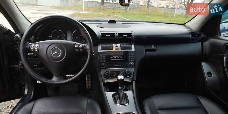 Седан Mercedes-Benz C-Class 2005 в Києві
