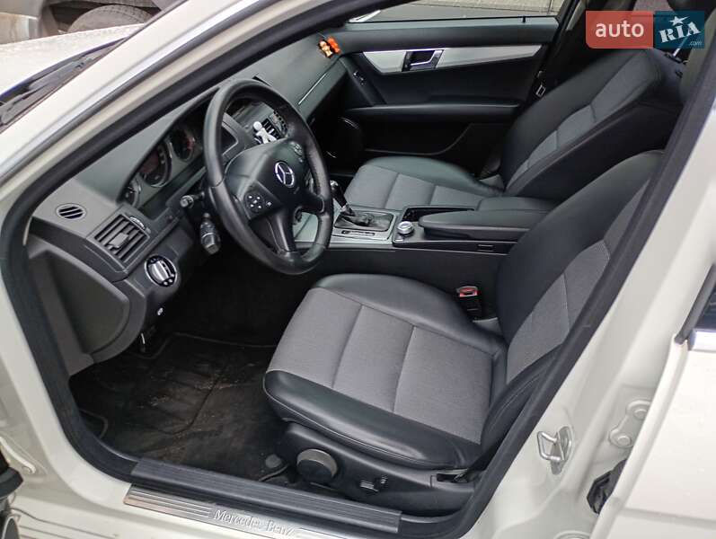 Универсал Mercedes-Benz C-Class 2009 в Коцюбинском