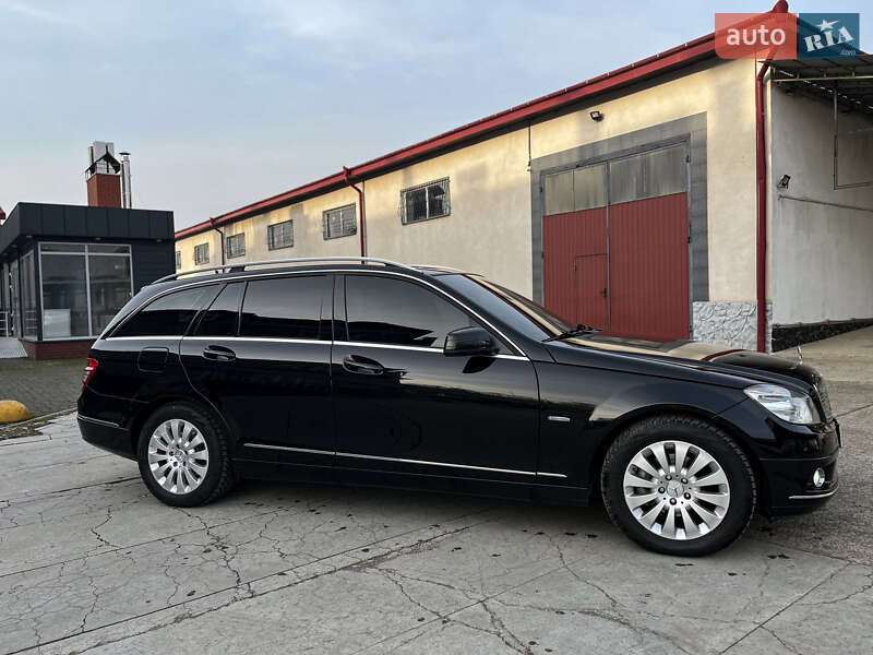 Универсал Mercedes-Benz C-Class 2011 в Черновцах фото 11 Универсал Mercedes-Benz C-Class 2011 в Черновцах