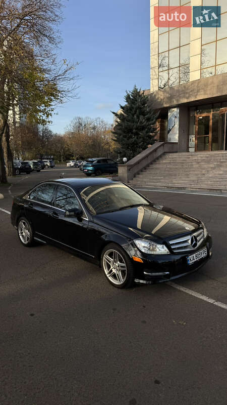 Седан Mercedes-Benz C-Class 2014 в Одесі фото Седан Mercedes-Benz C-Class 2014 в Одесі