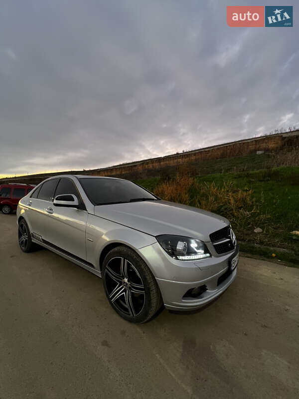Mercedes-Benz C-Class 2008