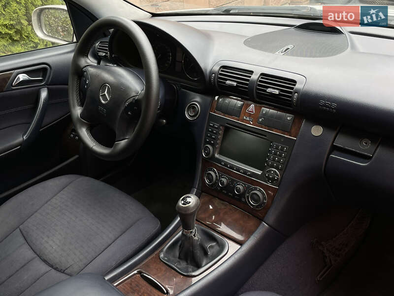 Універсал Mercedes-Benz C-Class 2004 в Луцьку фото 13 Універсал Mercedes-Benz C-Class 2004 в Луцьку