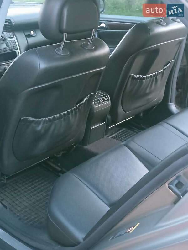 Седан Mercedes-Benz C-Class 2003 в Богуславе