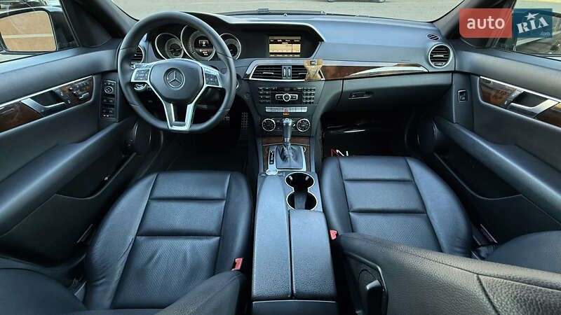 Седан Mercedes-Benz C-Class 2014 в Одесі фото 8 Седан Mercedes-Benz C-Class 2014 в Одесі