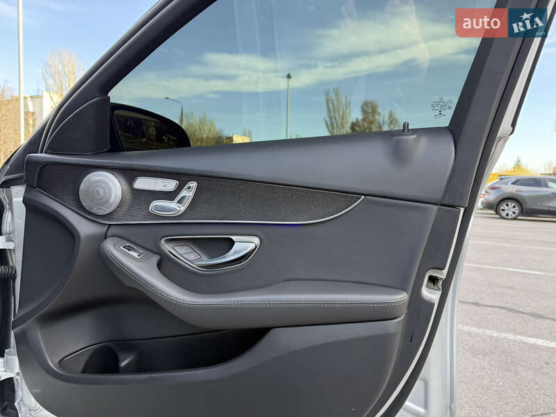Седан Mercedes-Benz C-Class 2018 в Запоріжжі фото 17 Седан Mercedes-Benz C-Class 2018 в Запоріжжі