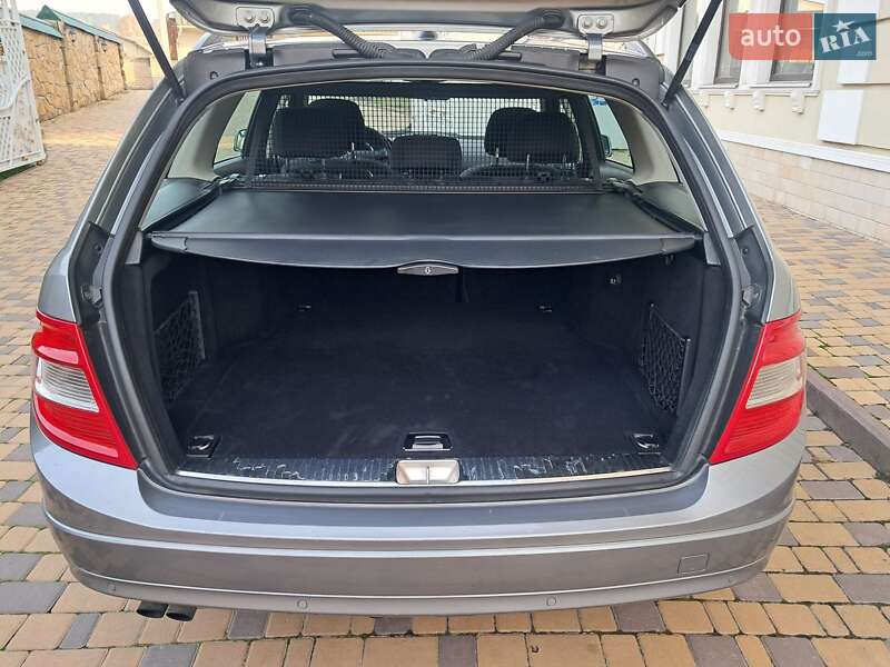 Универсал Mercedes-Benz C-Class 2008 в Могилев-Подольске