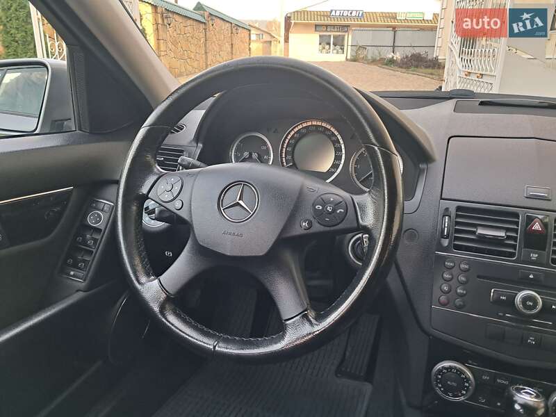 Универсал Mercedes-Benz C-Class 2008 в Могилев-Подольске