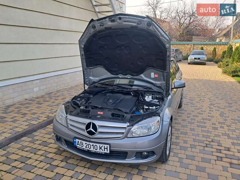 Универсал Mercedes-Benz C-Class 2008 в Могилев-Подольске
