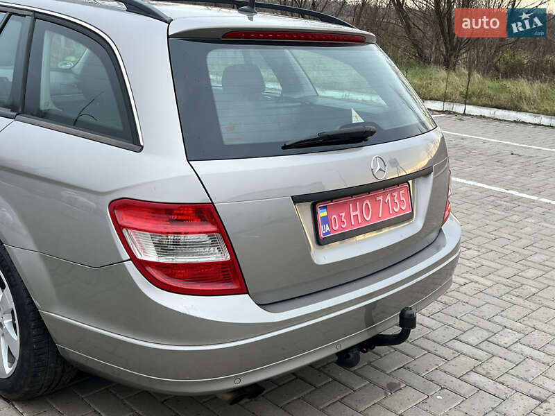 Універсал Mercedes-Benz C-Class 2008 в Луцьку