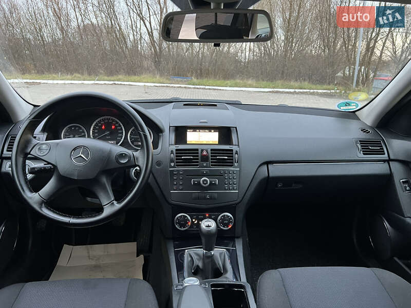 Універсал Mercedes-Benz C-Class 2008 в Луцьку