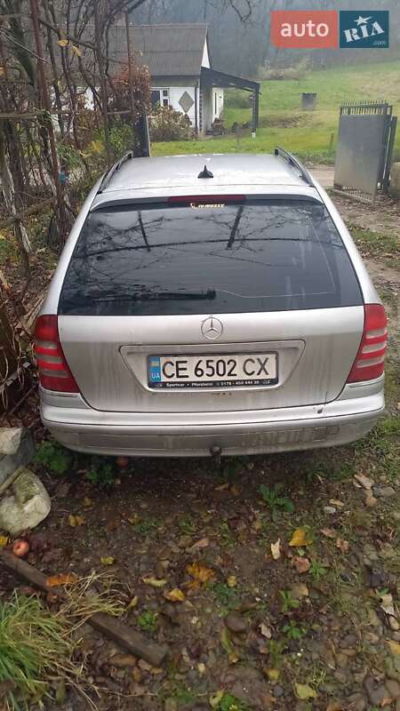 Универсал Mercedes-Benz C-Class 2002 в Черновцах