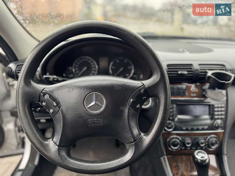 Седан Mercedes-Benz C-Class 2004 в Івано-Франківську фото 24 Седан Mercedes-Benz C-Class 2004 в Івано-Франківську