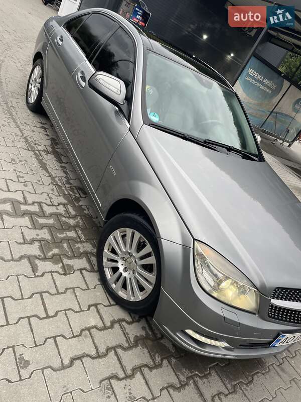 Седан Mercedes-Benz C-Class 2007 в Тячеве