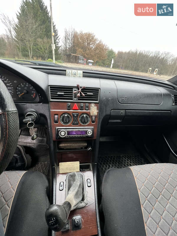 Седан Mercedes-Benz C-Class 1997 в Ровно фото 10 Седан Mercedes-Benz C-Class 1997 в Ровно