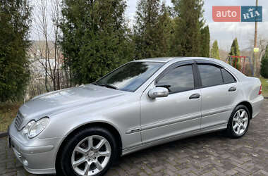 Седан Mercedes-Benz C-Class 2004 в Надворной
