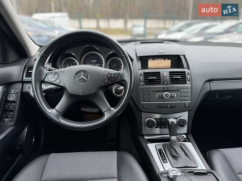 Седан Mercedes-Benz C-Class 2010 в Вінниці
