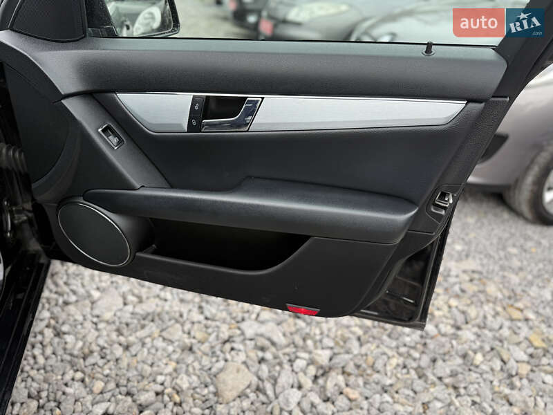 Седан Mercedes-Benz C-Class 2010 в Вінниці
