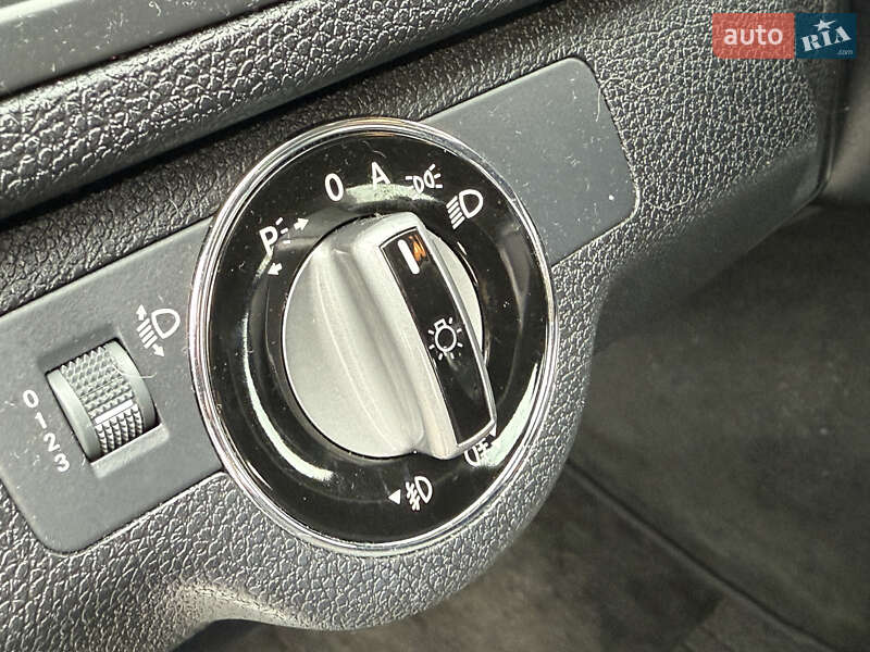 Седан Mercedes-Benz C-Class 2010 в Вінниці