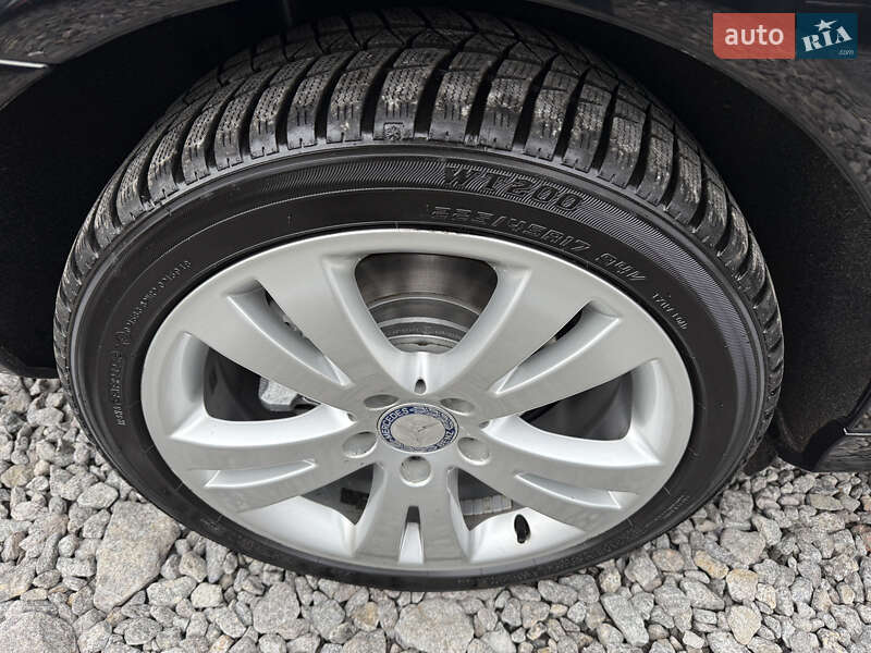 Седан Mercedes-Benz C-Class 2010 в Вінниці