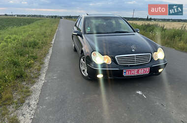 Седан Mercedes-Benz C-Class 2003 в Дерно