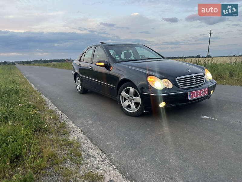Седан Mercedes-Benz C-Class 2003 в Дерно фото 5 Седан Mercedes-Benz C-Class 2003 в Дерно