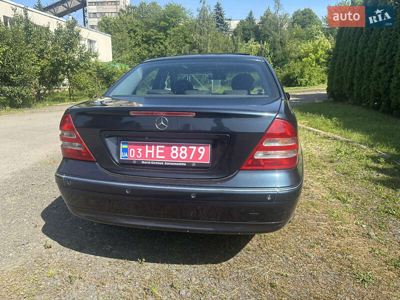 Седан Mercedes-Benz C-Class 2003 в Дерно фото 15 Седан Mercedes-Benz C-Class 2003 в Дерно