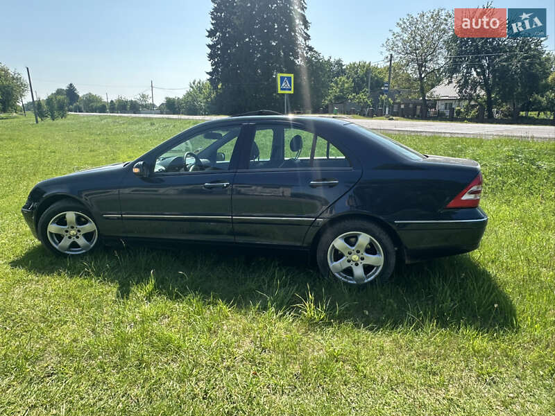 Седан Mercedes-Benz C-Class 2003 в Дерно фото 26 Седан Mercedes-Benz C-Class 2003 в Дерно
