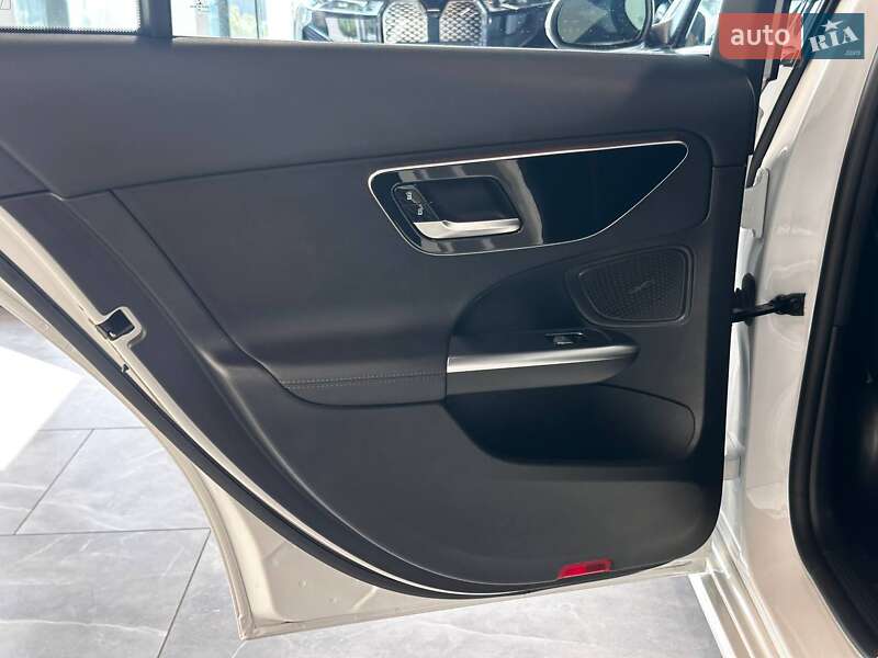 Седан Mercedes-Benz C-Class 2021 в Львове
