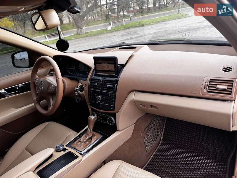 Седан Mercedes-Benz C-Class 2007 в Білгороді-Дністровському